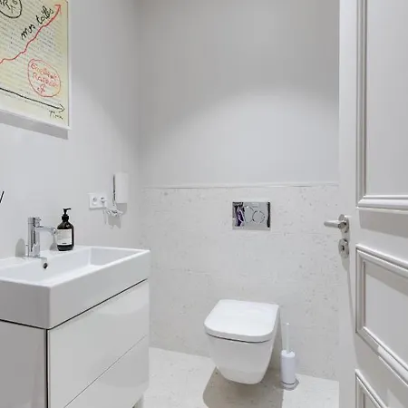 Sublime Trocadero/victorhugo Raymond Apartment *